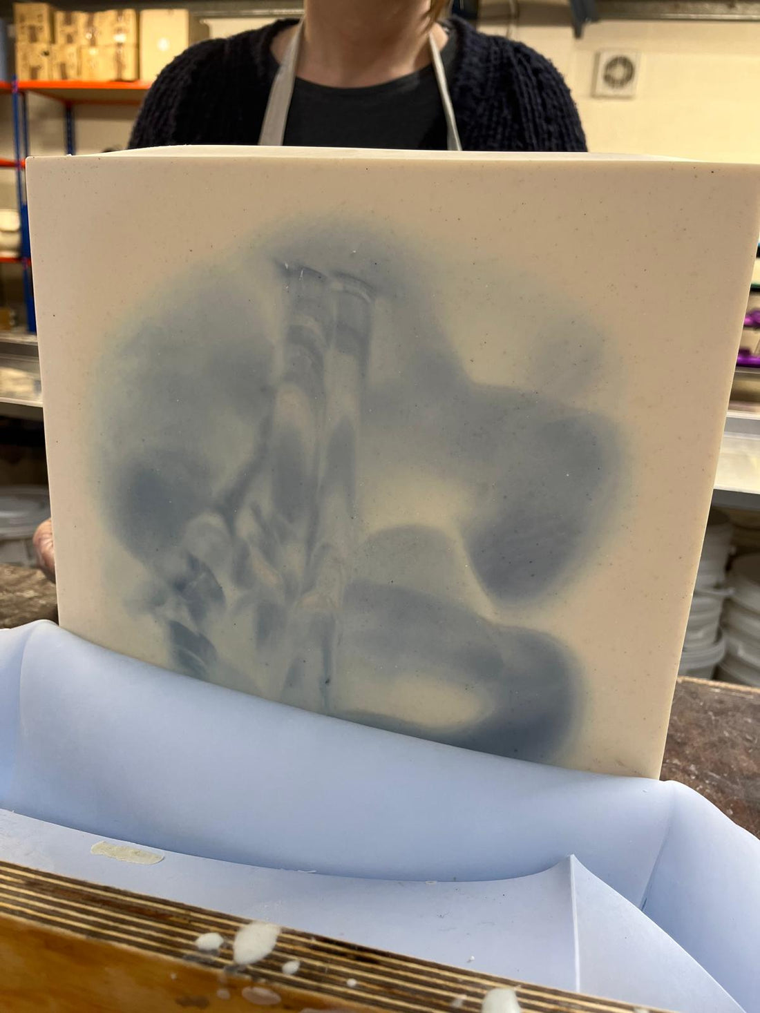 🧼 Why You Should Choose Traditionally Made Soap (Like Ours!) Over Melt and Pour