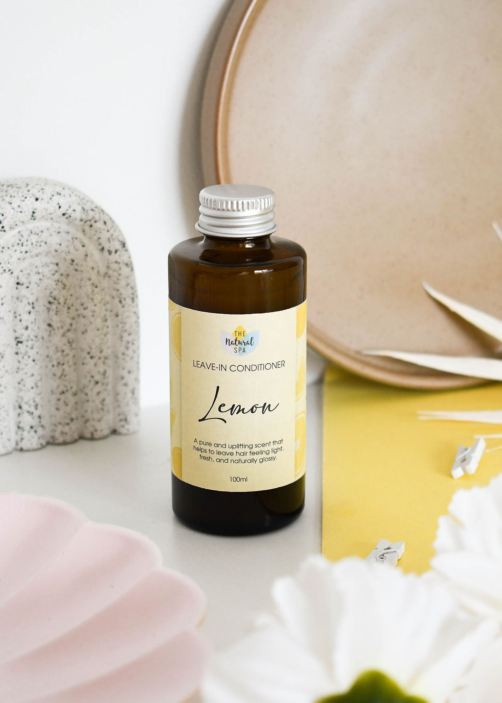 lemon leave in conditioner, all hair types, de-frizzes and smoothes, vegan, eco-friendly