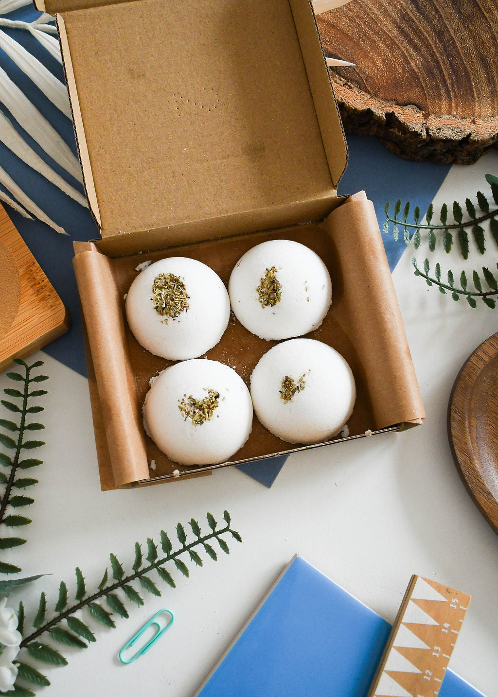 Breathe Aromatherapy Shower Steamers – Eucalyptus, Rosemary & Peppermint – Set of 4